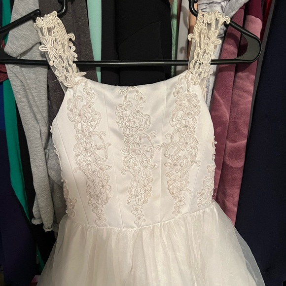 Girls Communion Dress - Picture 2 of 7